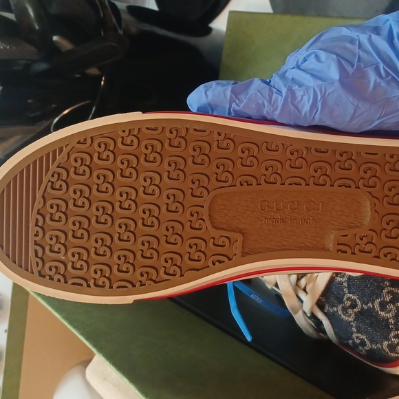 COPY - Authentic Gucci tennis - Picture 3 of 11